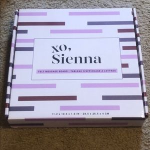 XO, Sienna felt message board